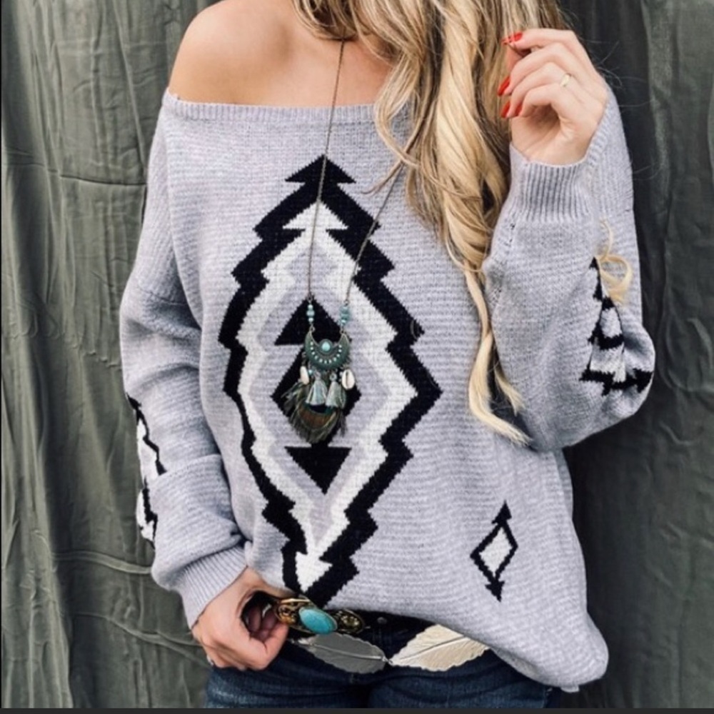 Aztec Inspired Patterned Pullover - Picture 3 of 5